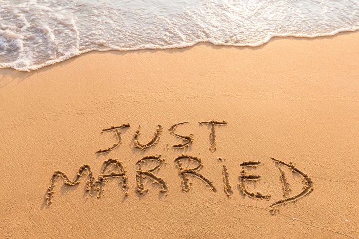 Komplettangebote für Hochzeit und Flitterwochen im Ausland