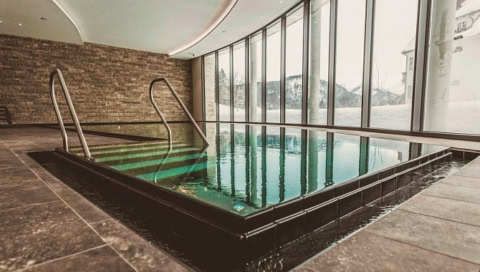 Indoor-Pool