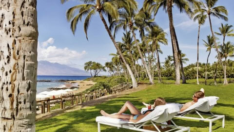 Liegen mit Blick aufs Meer