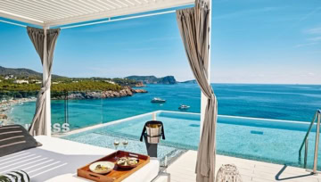 Balkon mit Frühstück für 2 mit Meerblick