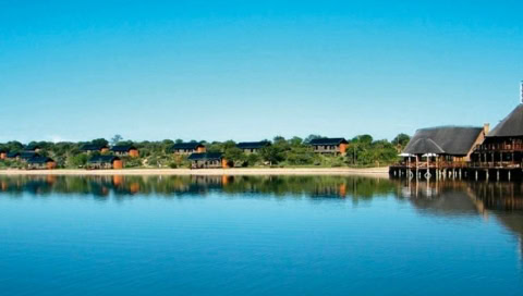 Wasserloch bei der Lodge