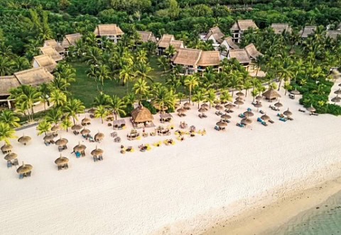 Strand und Hotelanlage