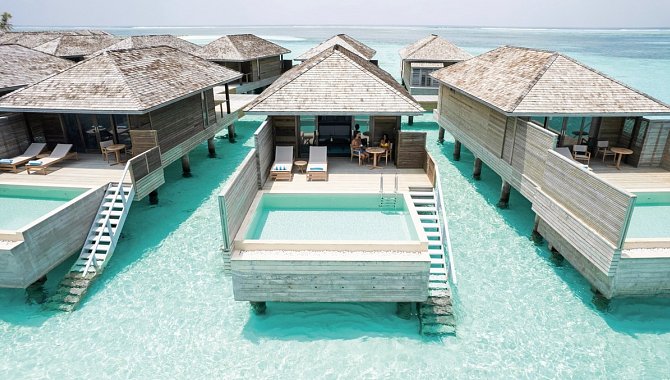Water Pool Villas mit privaten Pools im Jawakara Islands Maldives im Lhaviyani Atoll, Malediven