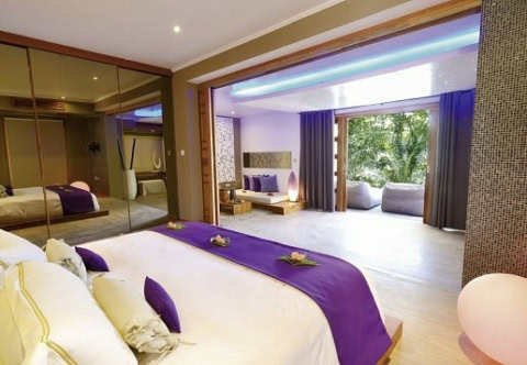 Hotelzimmer mit Balkon