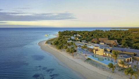 Das Hotel und der Strand