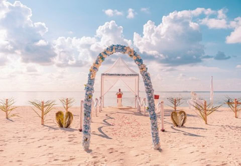 Romantische Hochzeits location am Strand