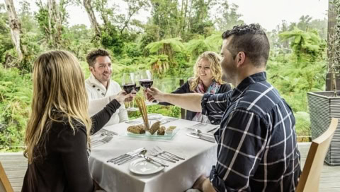 Abendessen auf der Hotelveranda